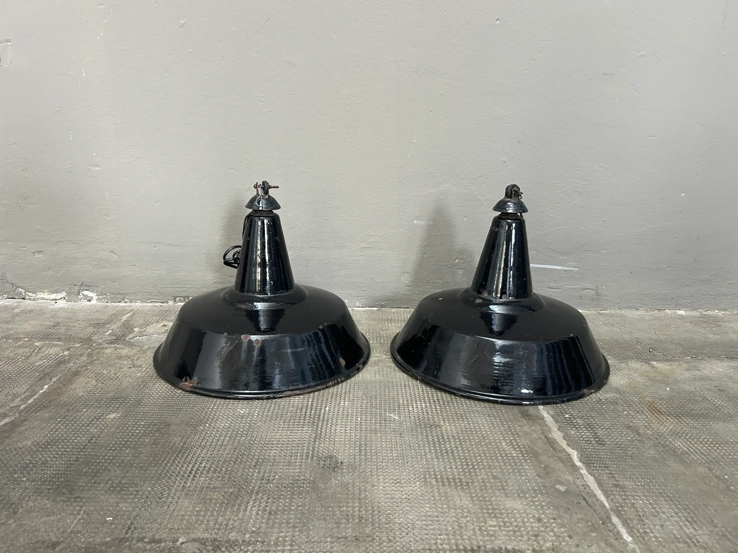 100FA – LAMPADE INDUSTRIALI – FOTO N. L-19 4
